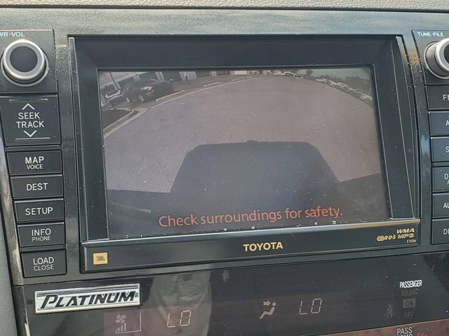 Used 2010 Toyota Tundra Limited AWD/4WD image 33