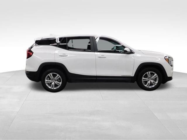 Used 2024 GMC Terrain SLE image 13
