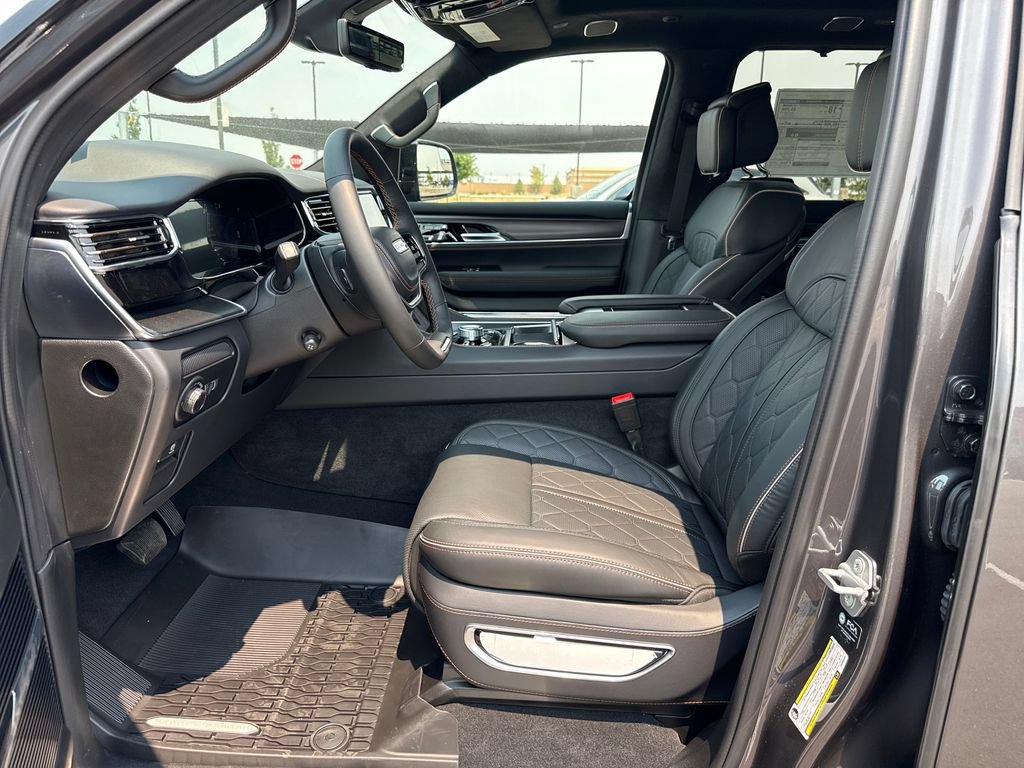 New 2026 Jeep Grand Wagoneer L Summit AWD/4WD image 27