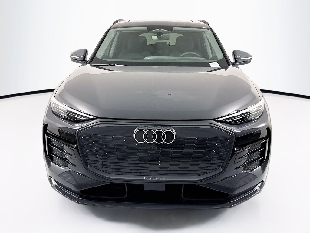 Used 2025 Audi Q6 e-tron Premium Plus AWD/4WD image 4