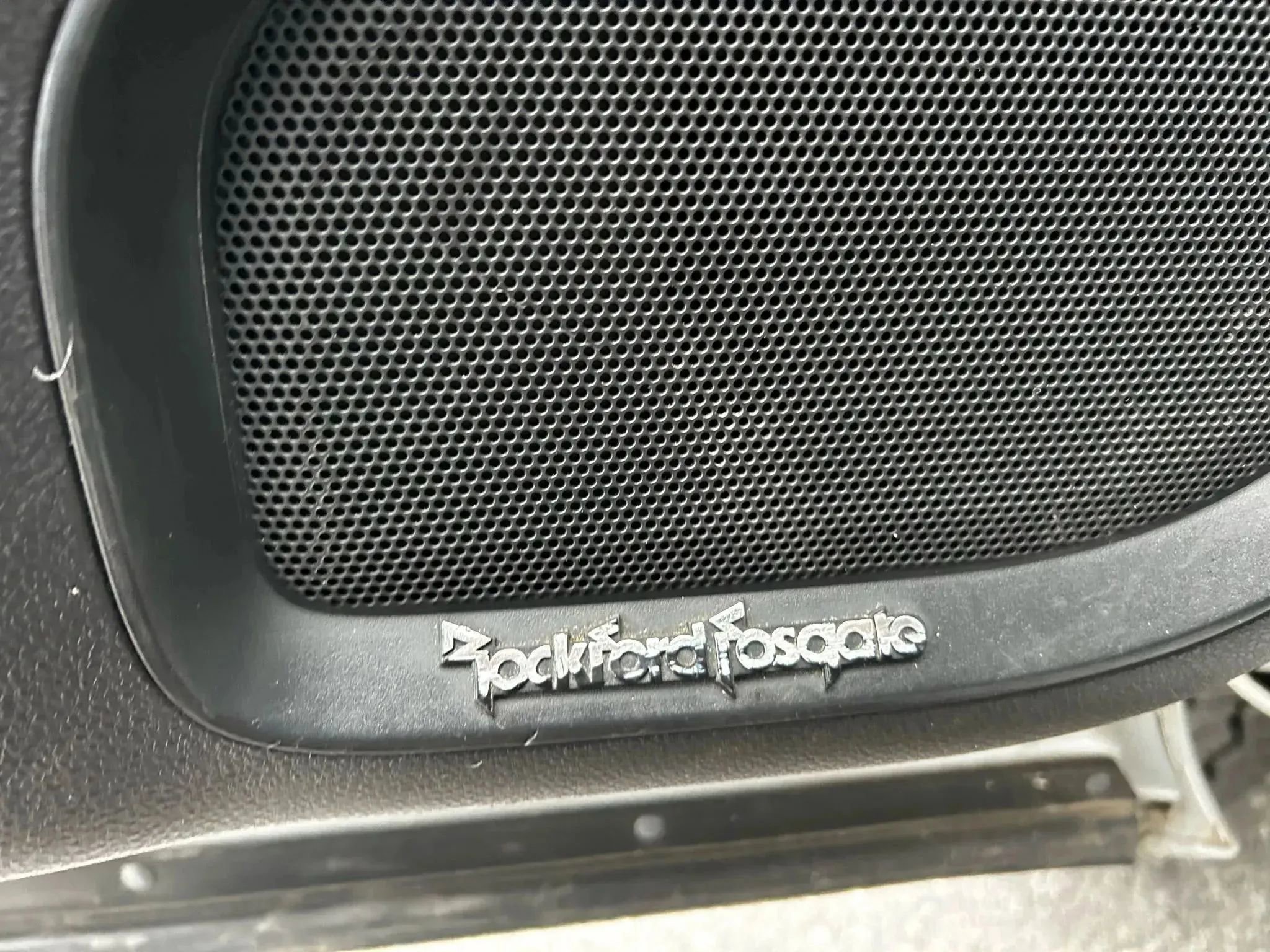 Used 2017 Nissan Titan SL image 34