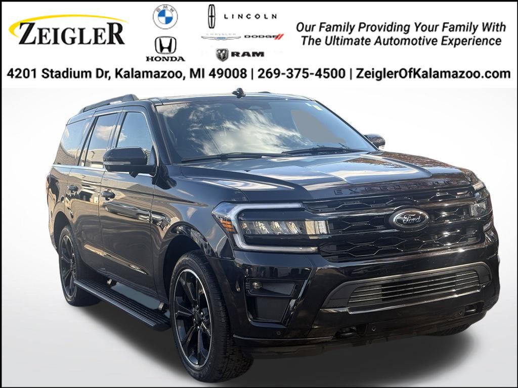 Used 2024 Ford Expedition Limited AWD/4WD image 1