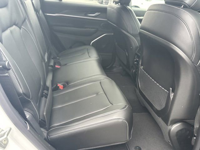 New 2026 Jeep Grand Cherokee Limited AWD/4WD image 15