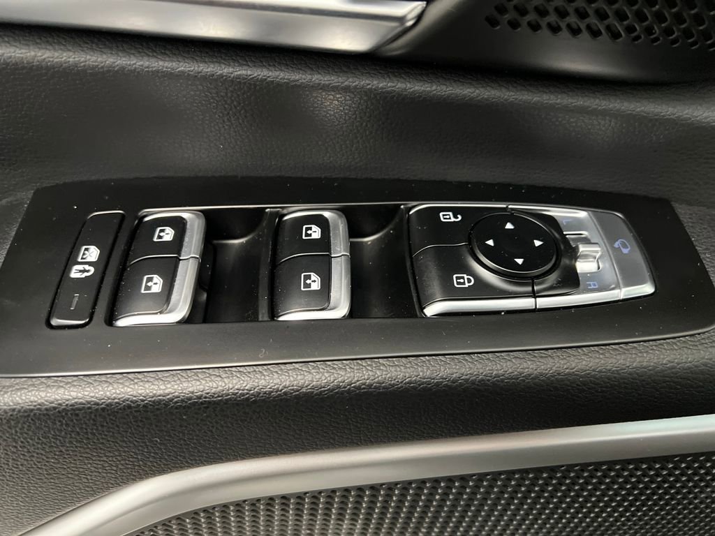 Used 2023 Kia Telluride EX X-Line image 12