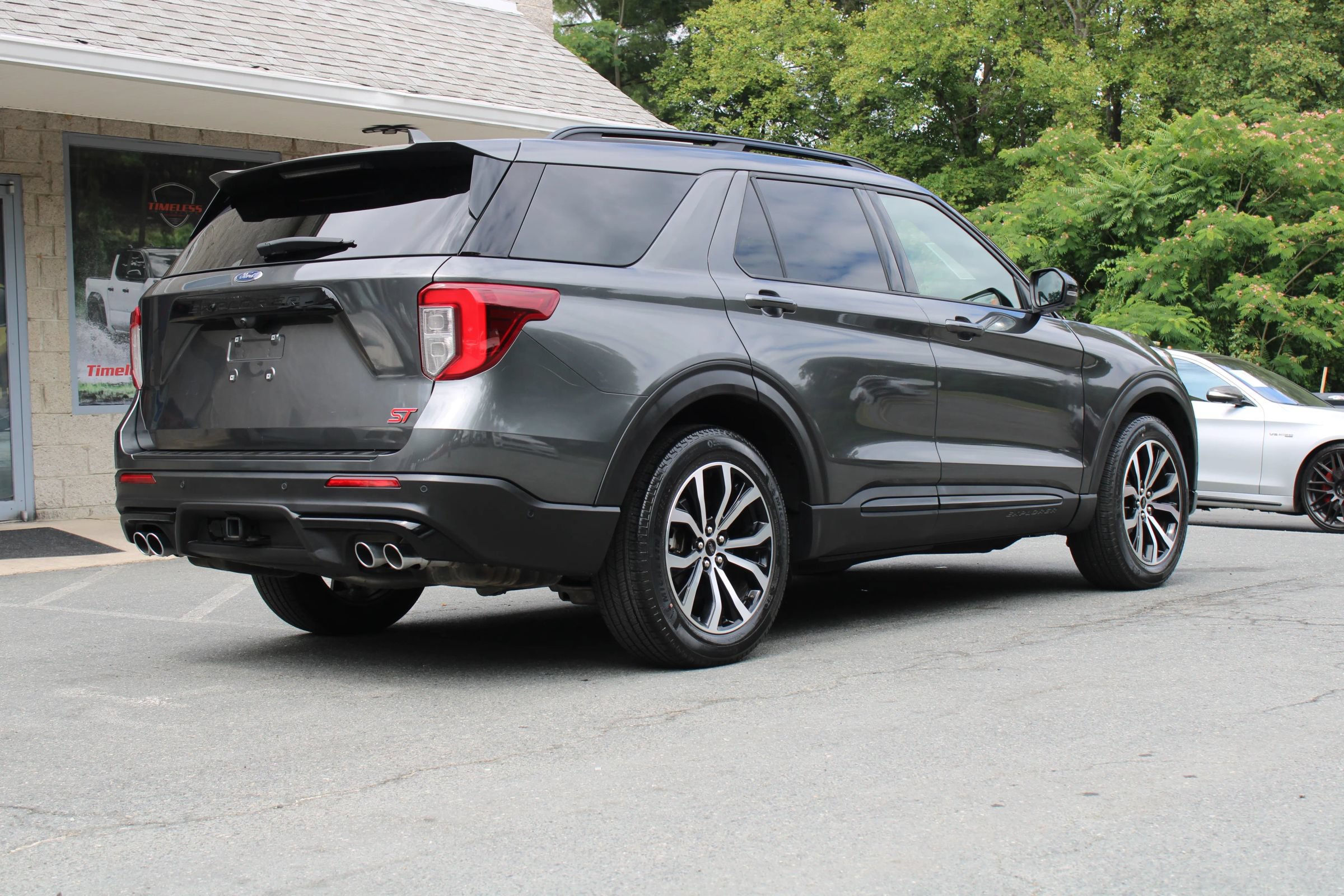 Used 2020 Ford Explorer ST AWD/4WD image 7