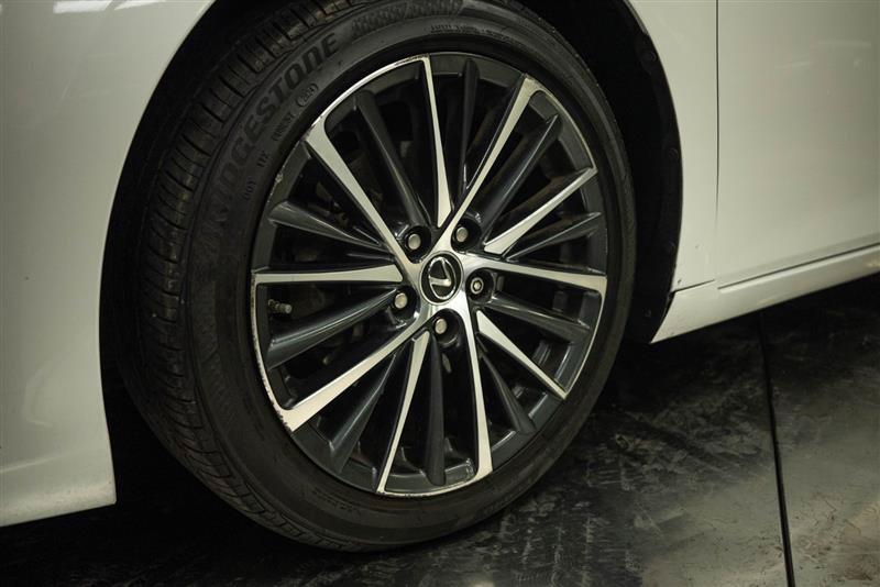 Used 2022 Lexus ES 250 w/ Premium Package AWD/4WD image 3