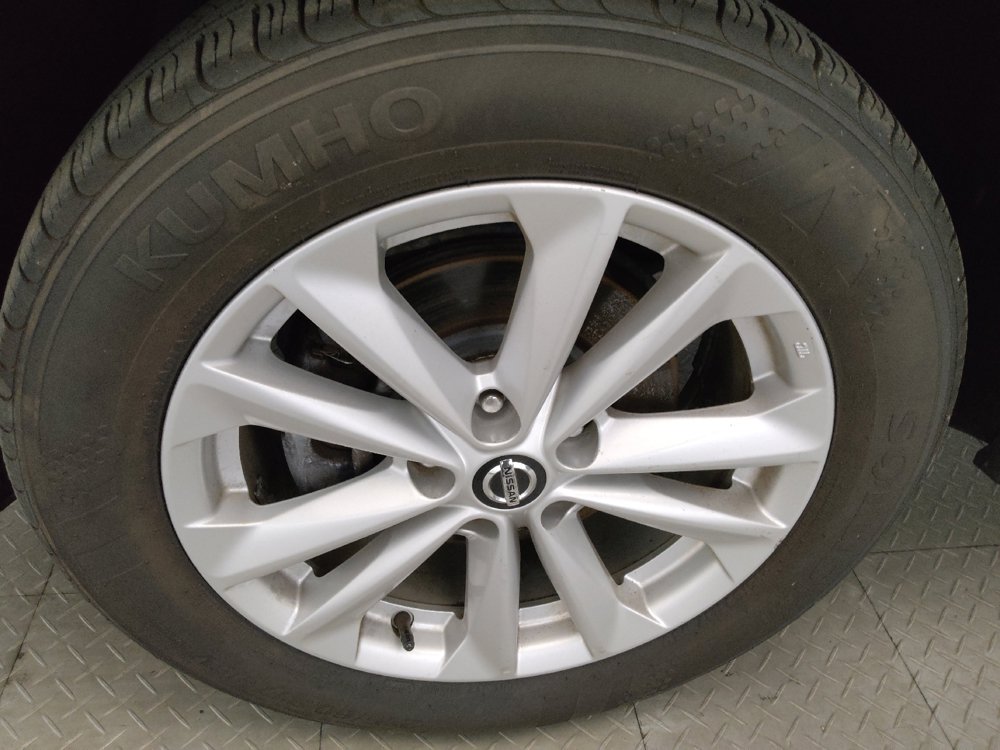 Used 2019 Nissan Rogue Sport SV AWD/4WD image 31