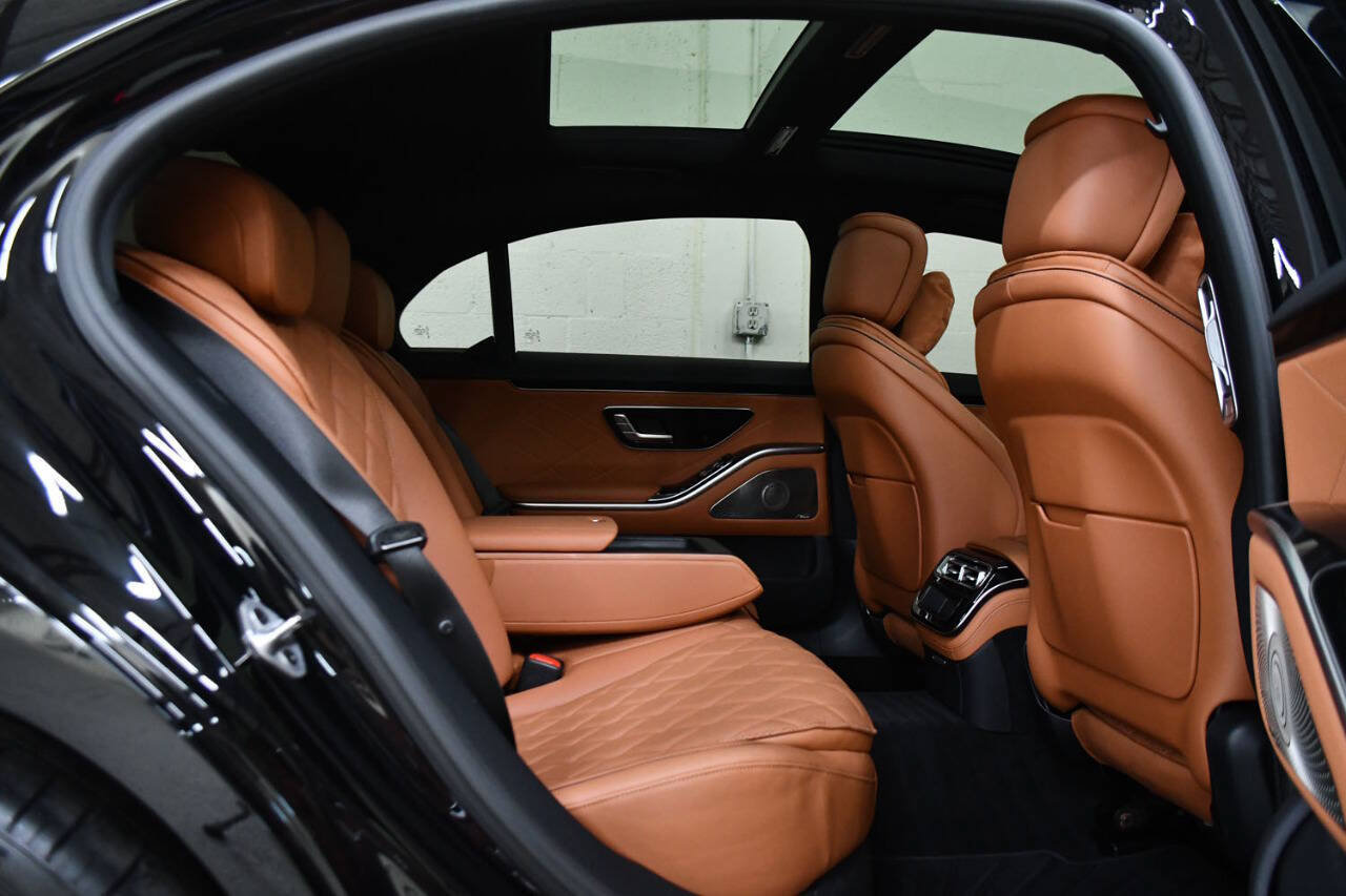 Used 2023 Mercedes-Benz S 580 4MATIC Sedan image 16
