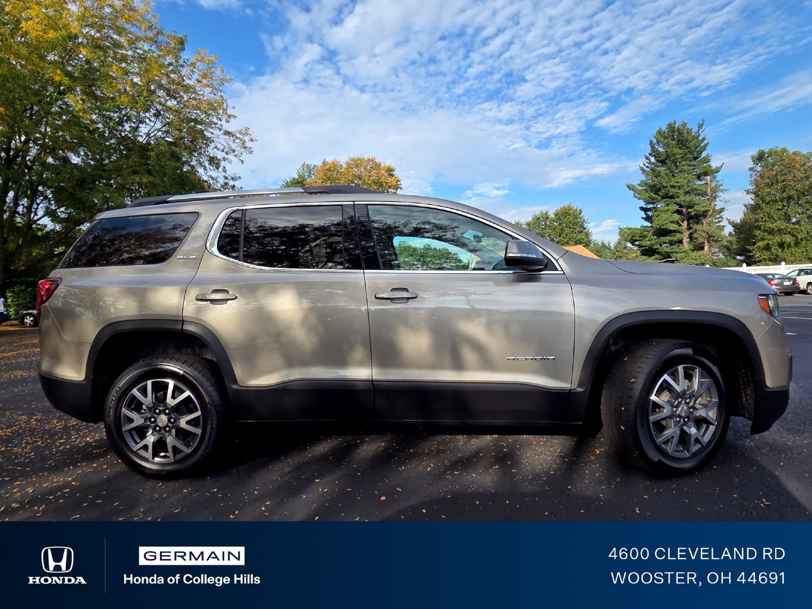 Used 2022 GMC Acadia SLE w/ Driver Convenience Package AWD/4WD image 22
