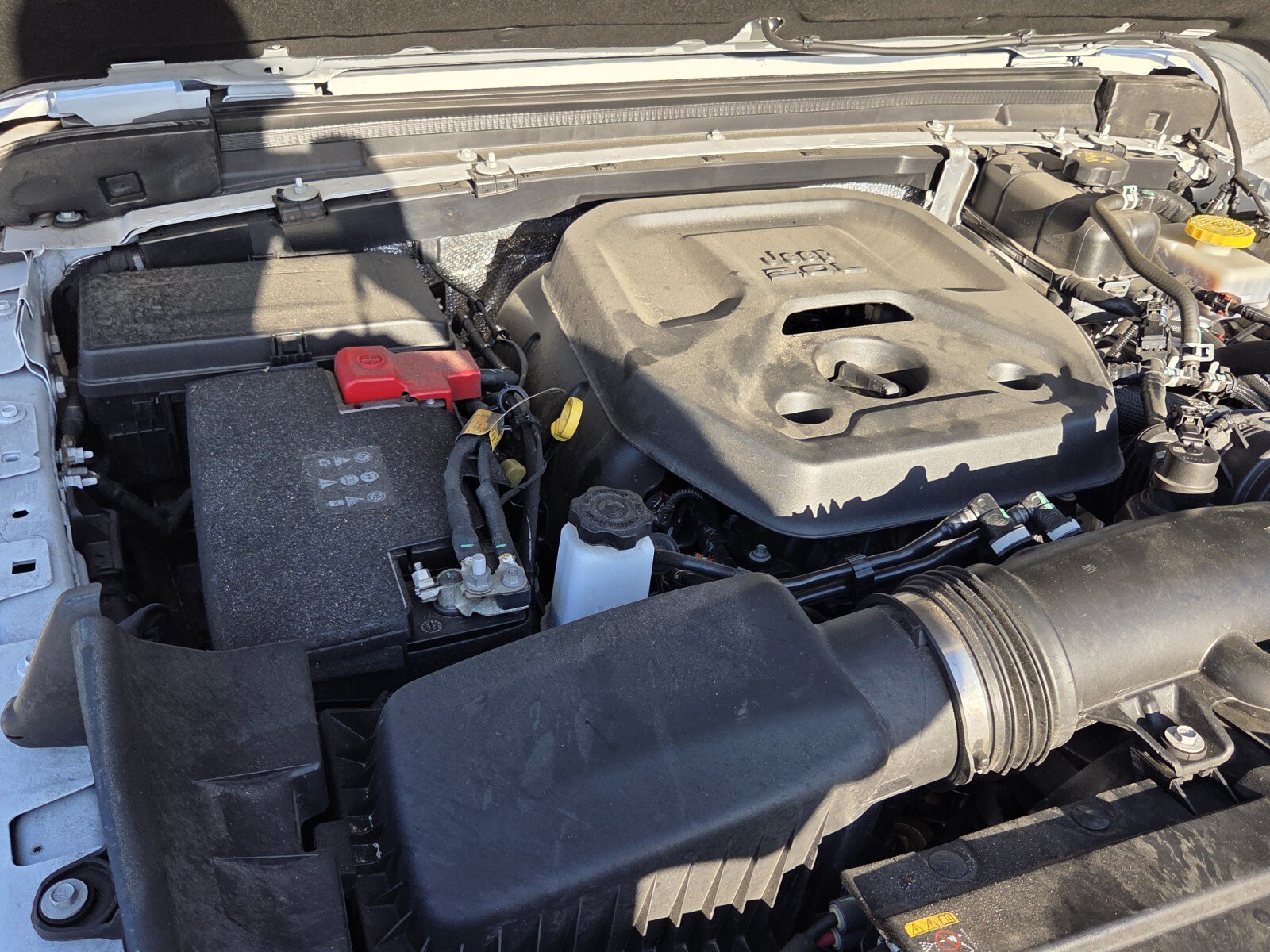 Used 2025 Jeep Wrangler Unlimited Sahara AWD/4WD image 26