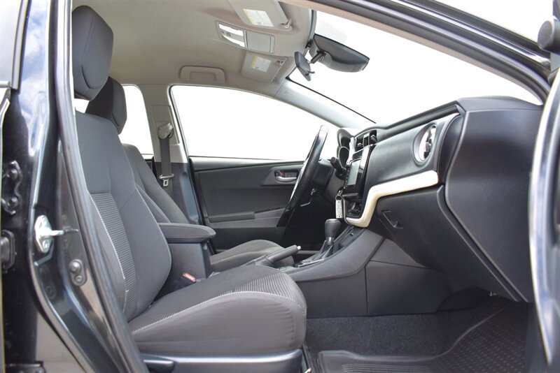 Used 2018 Toyota Corolla iM w/ All-Weather Mat Package FWD image 24