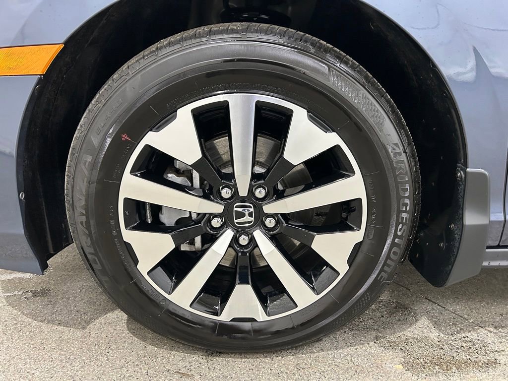 Used 2026 Honda Odyssey EX-L image 13