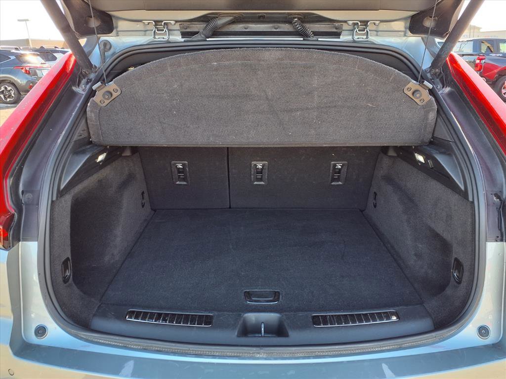 Used 2024 Cadillac XT4 Premium Luxury image 17