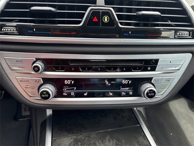 Used 2020 BMW 750i xDrive w/ M Sport Package image 15