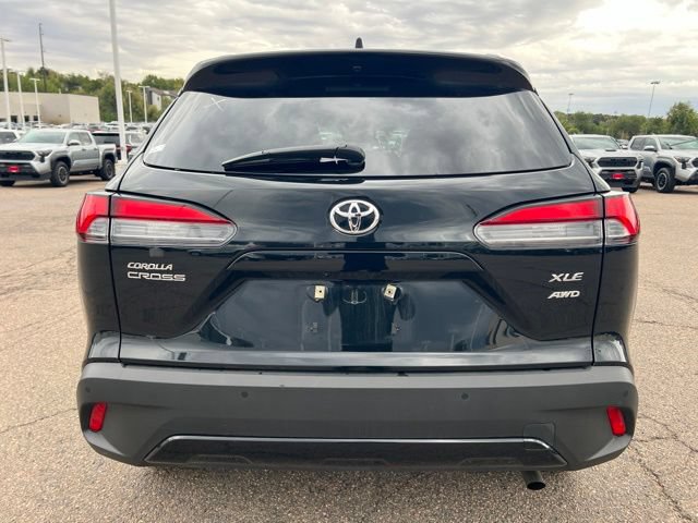 Used 2026 Toyota Corolla Cross XLE AWD/4WD image 4
