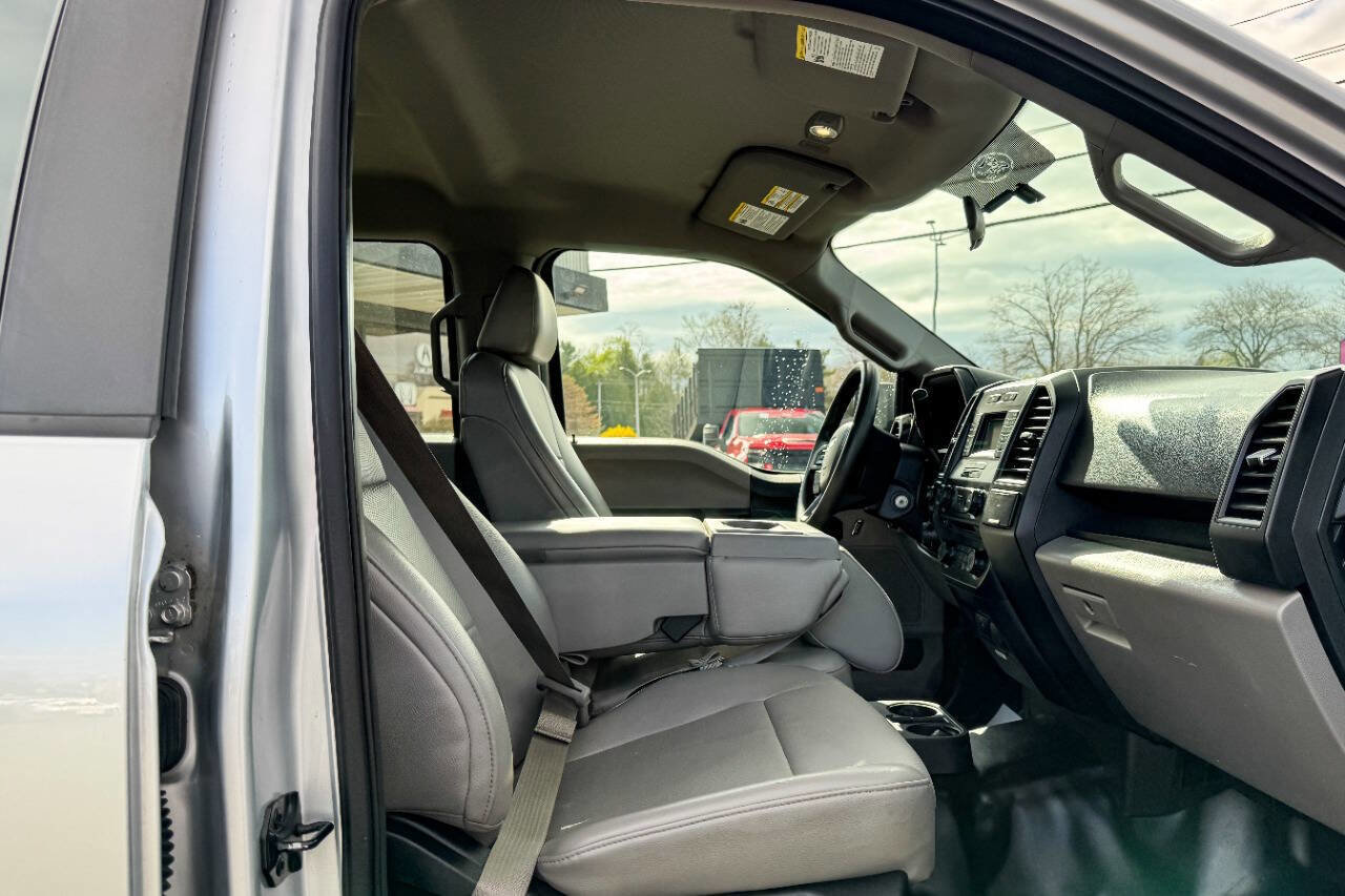 Used 2017 Ford F150 XL w/ Equipment Group 101A Mid AWD/4WD image 12