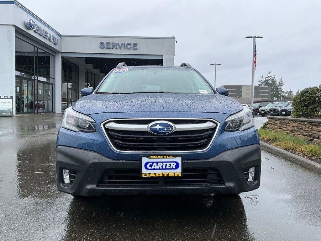 Used 2022 Subaru Outback Premium image 3