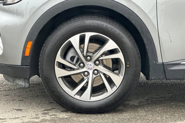 Used 2023 Buick Envision Essence image 31