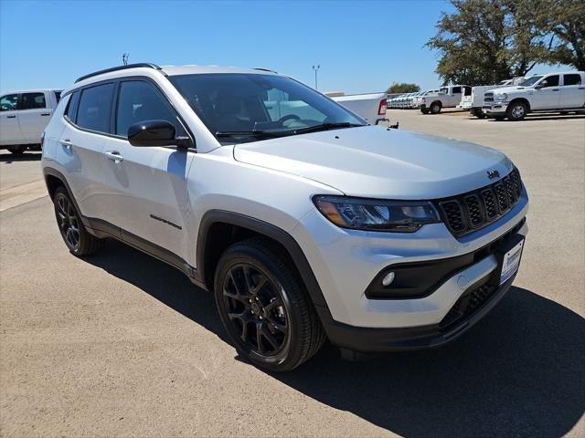 New 2026 Jeep Compass Latitude AWD/4WD image 40