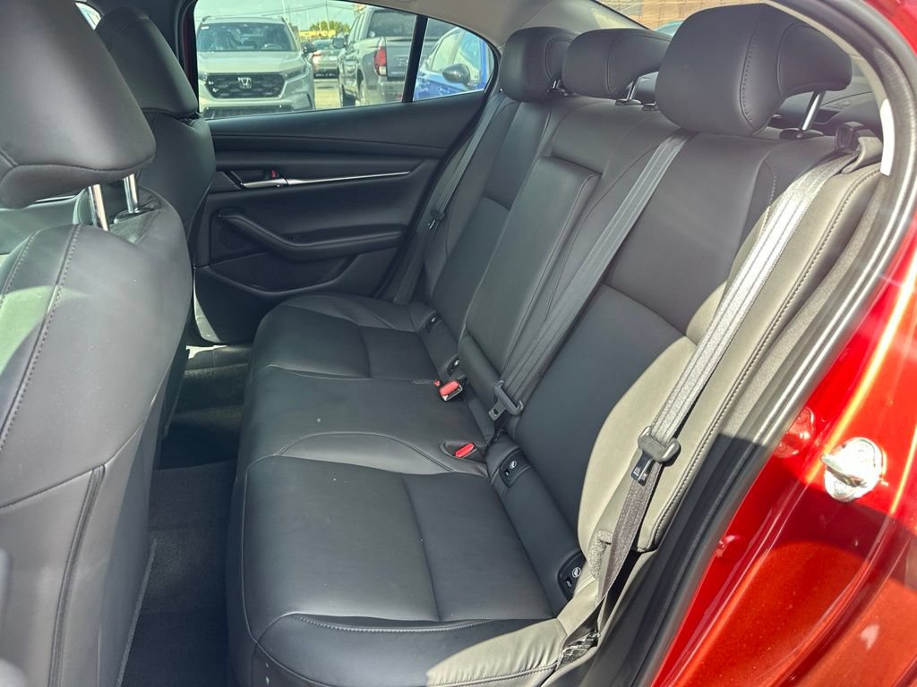Used 2021 MAZDA MAZDA3 s FWD image 13