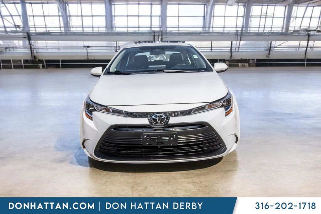 Used 2024 Toyota Corolla LE image 25