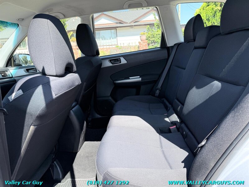 Used 2012 Subaru Forester 2.5X w/ Alloy Wheel Pkg AWD/4WD image 17