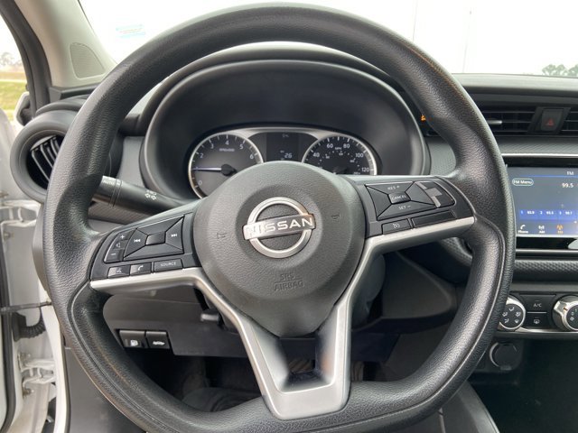 Used 2022 Nissan Kicks S image 34