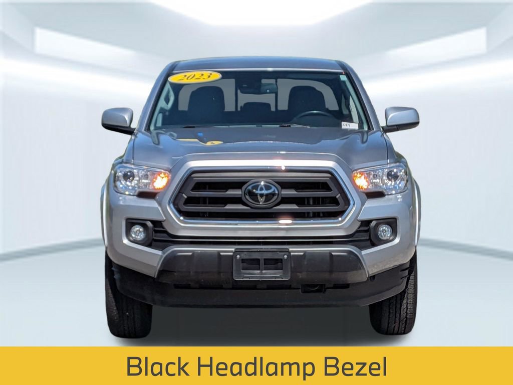 Used 2023 Toyota Tacoma SR5 RWD image 12