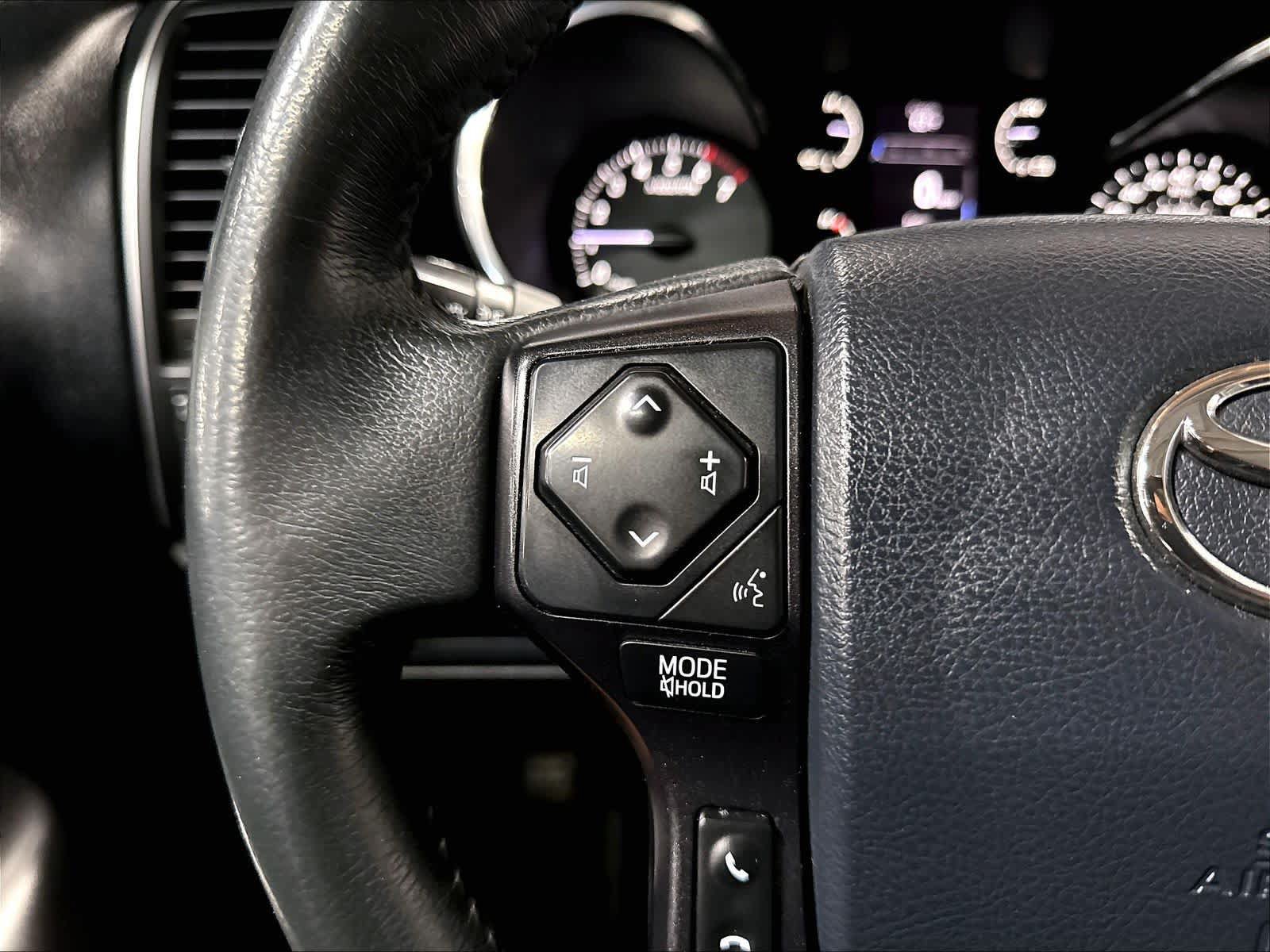 Used 2020 Toyota Sequoia TRD Pro AWD/4WD image 20