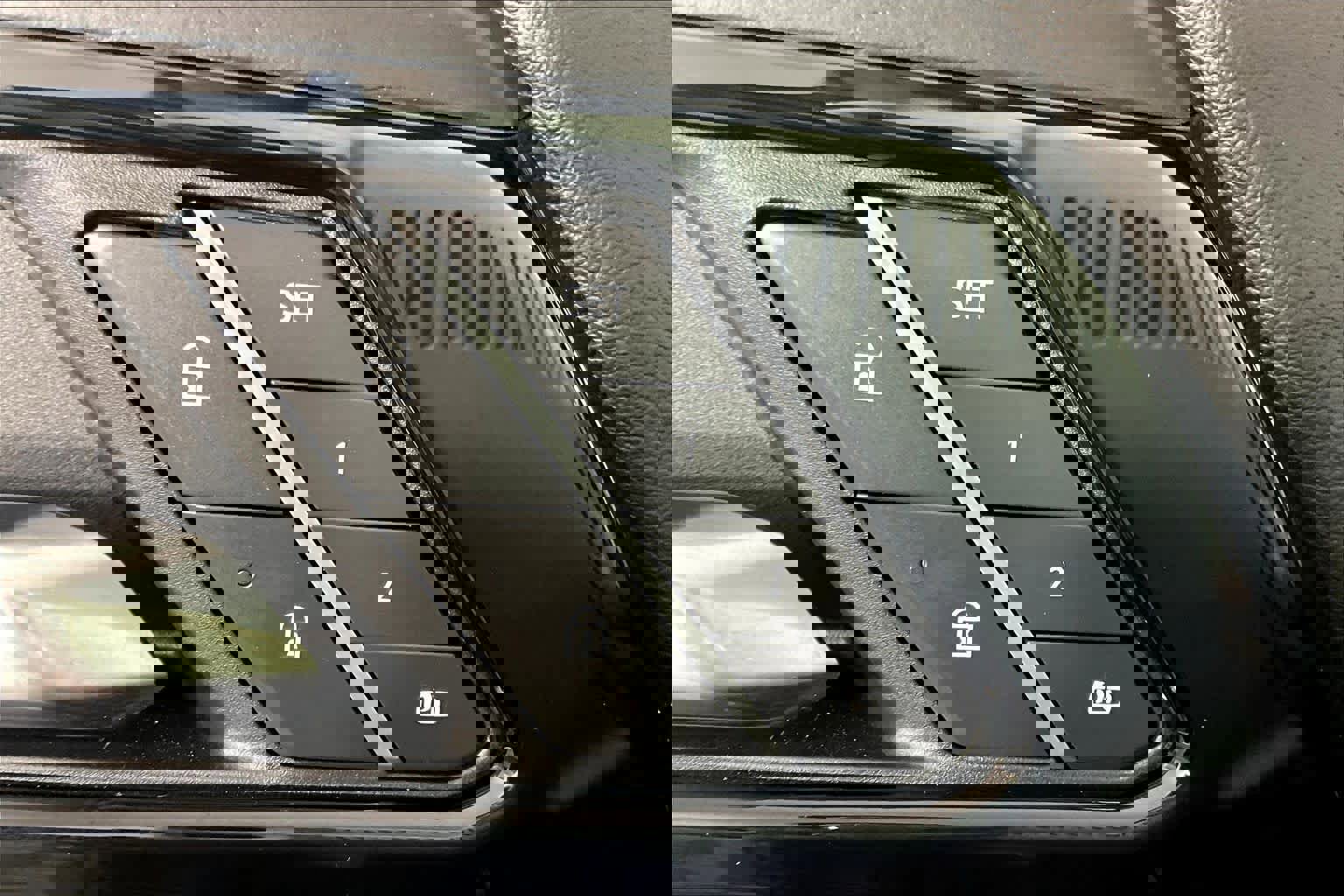 Used 2026 GMC Yukon Denali w/ Sun & Power Step Package image 36