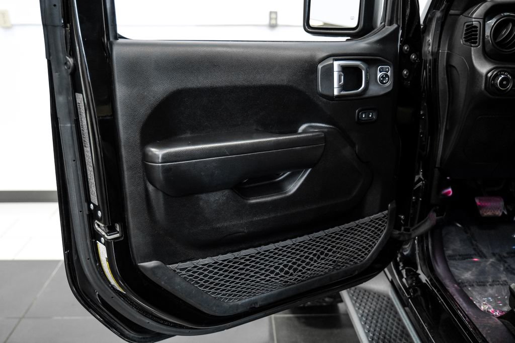 Used 2020 Jeep Wrangler Sport image 38