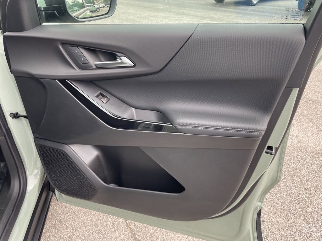 New 2026 Chevrolet Equinox LT w/ Safety and Technology Package image 55