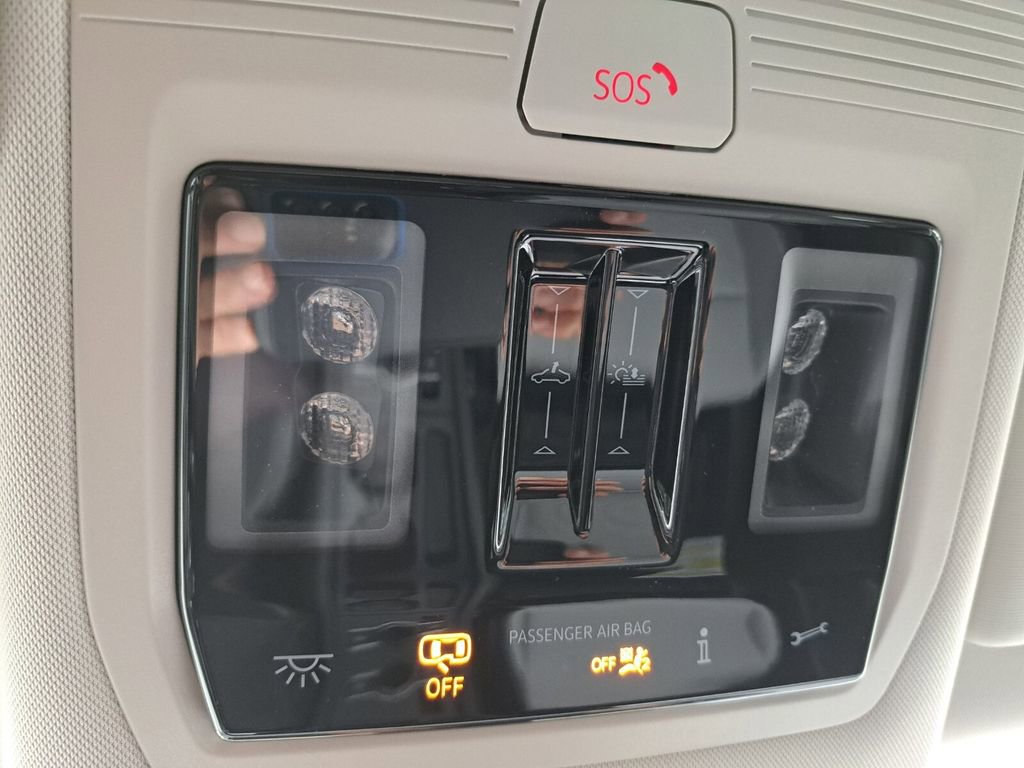 New 2026 Volkswagen Tiguan SE image 16