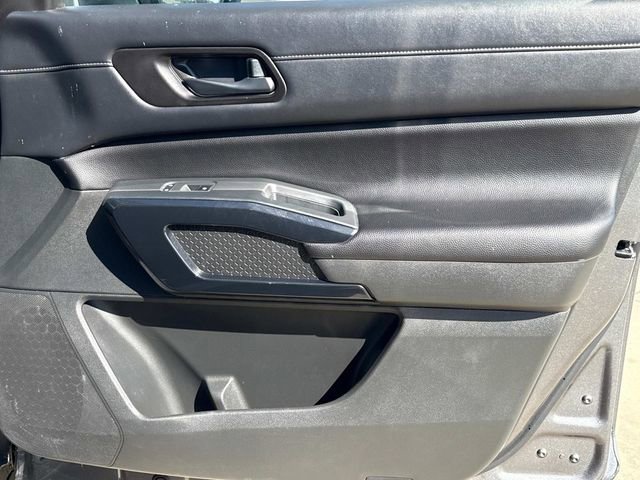 Used 2024 Nissan Pathfinder SV FWD image 19