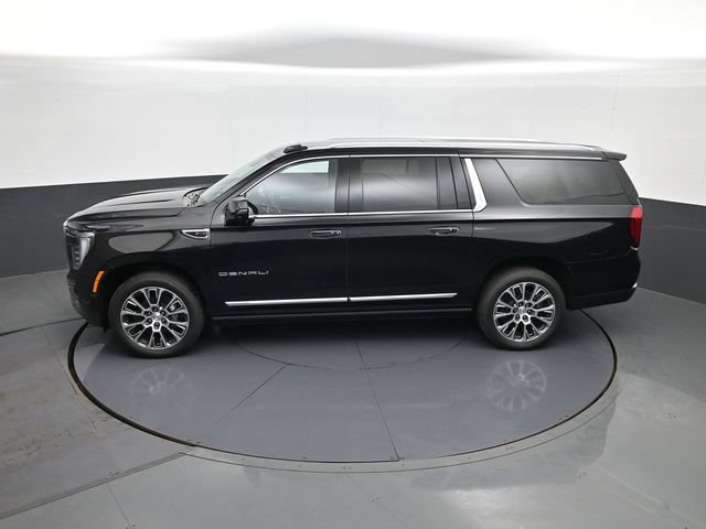 New 2026 GMC Yukon XL Denali w/ Denali Reserve Package AWD/4WD image 21