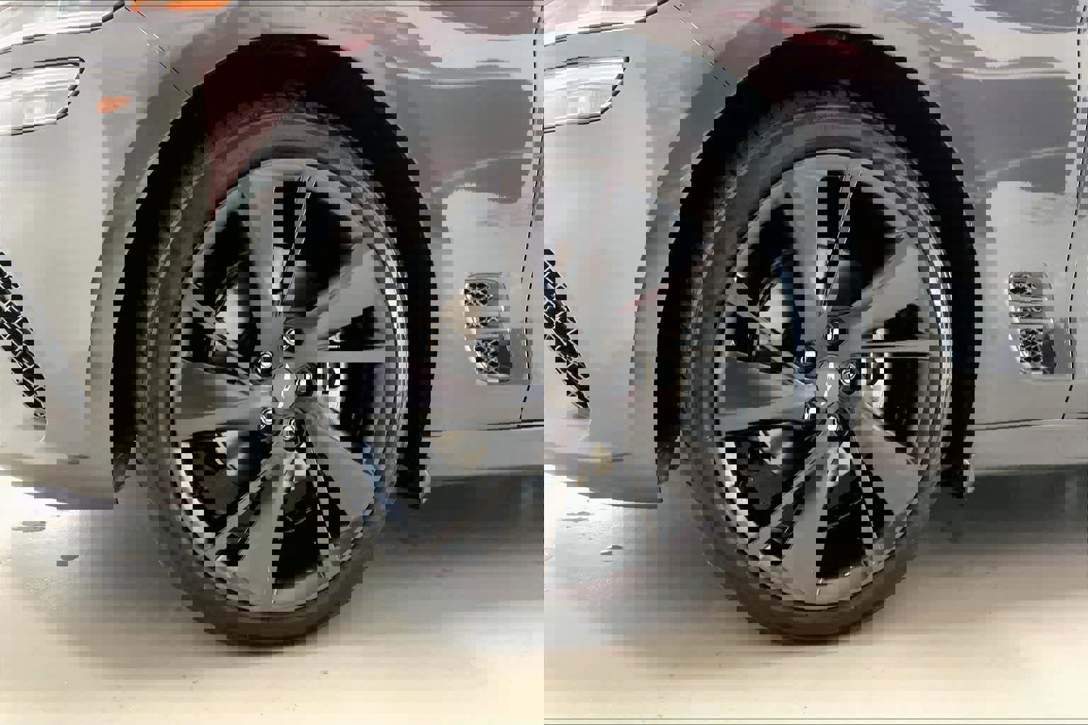 Used 2023 Genesis G70 2.0T w/ Sport Prestige Package image 8