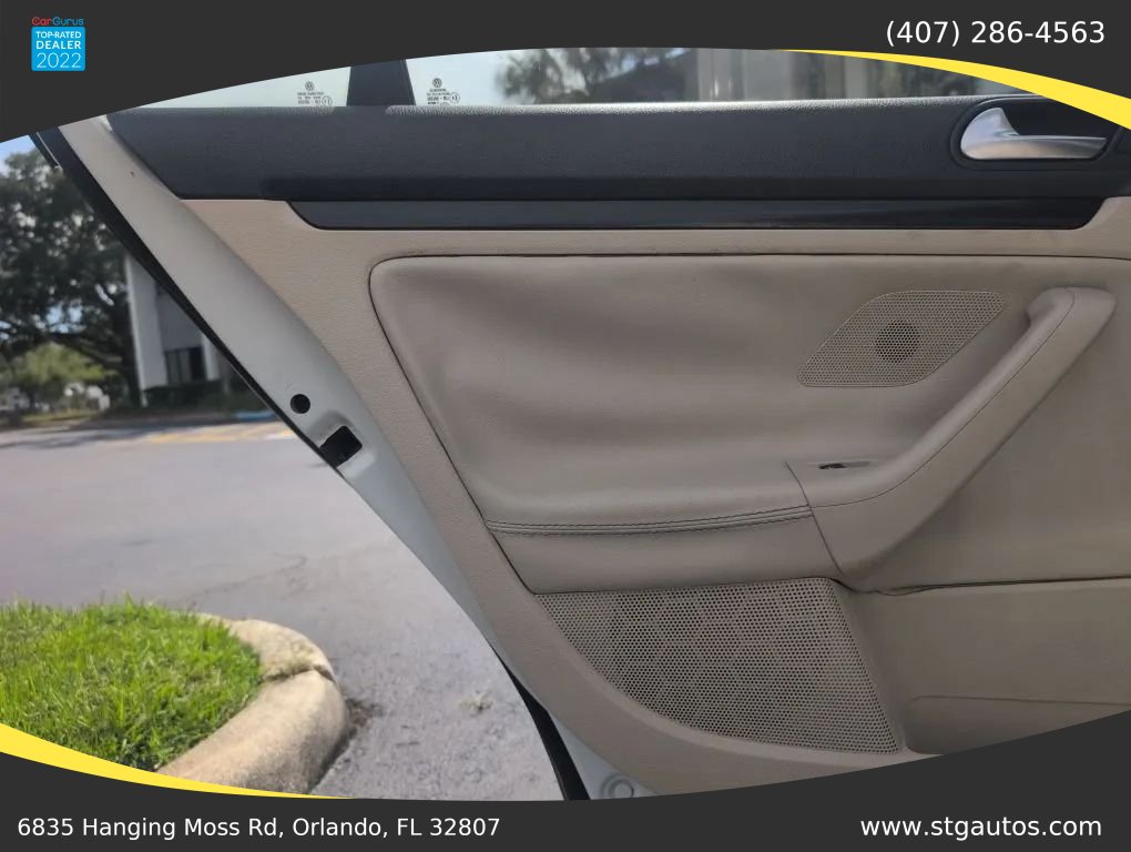 Used 2010 Volkswagen Jetta SE FWD image 14