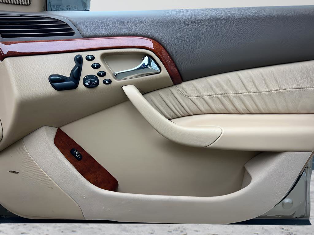 Used 2001 Mercedes-Benz S 430 image 33