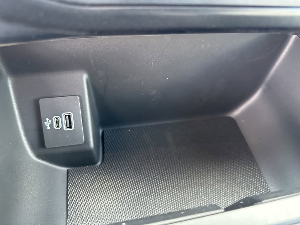 New 2025 Ford F150 Lightning Flash image 32