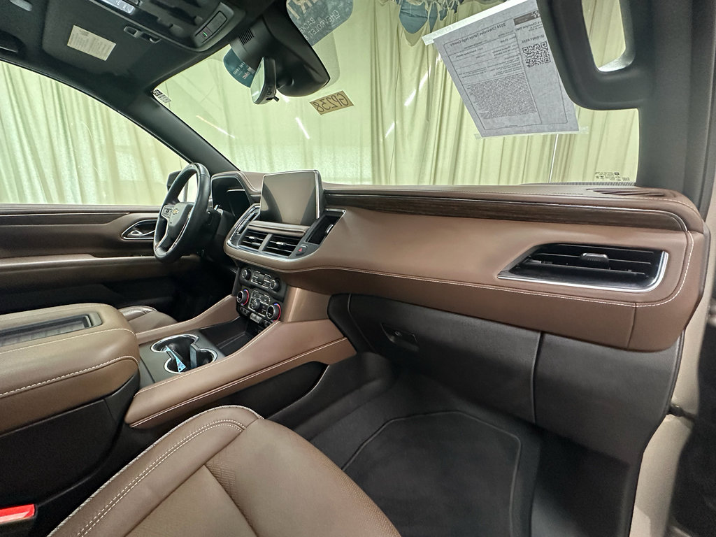 Used 2024 Chevrolet Tahoe High Country w/ Advanced Technology Package image 18