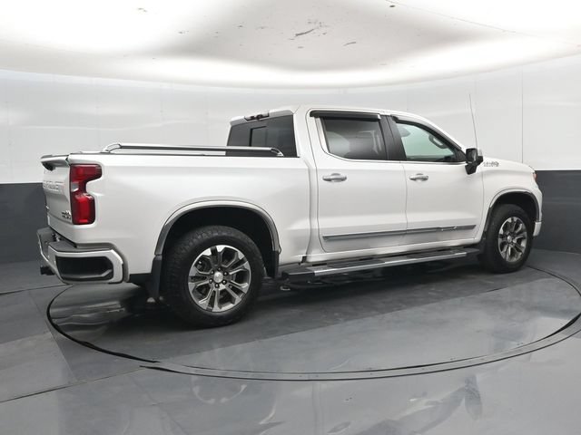 Used 2024 Chevrolet Silverado 1500 High Country w/ Z71 Off-Road Package AWD/4WD image 33