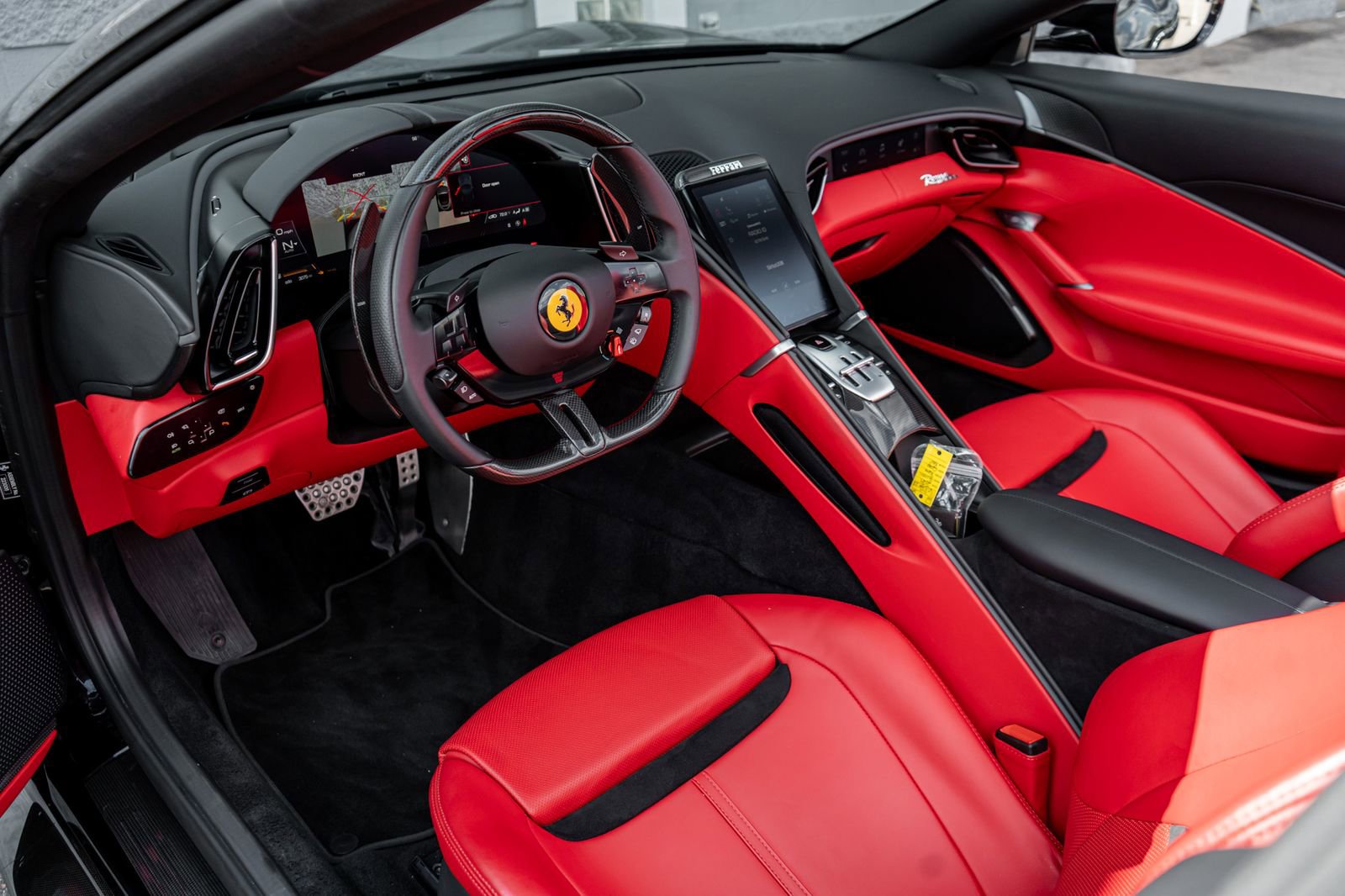 Used 2024 Ferrari Roma Spider RWD image 31