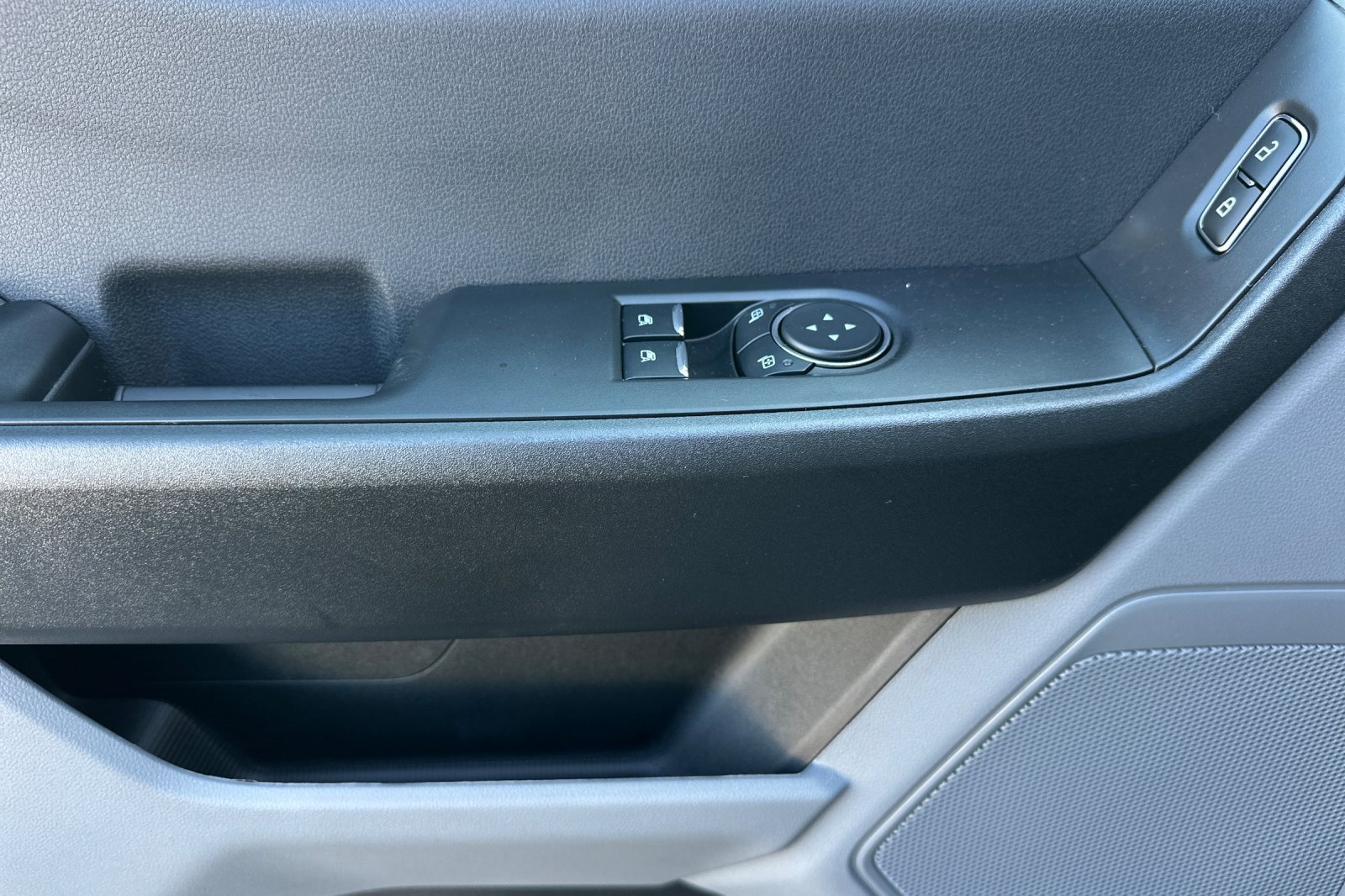 New 2026 Ford F250 XL w/ XL Chrome Package image 11