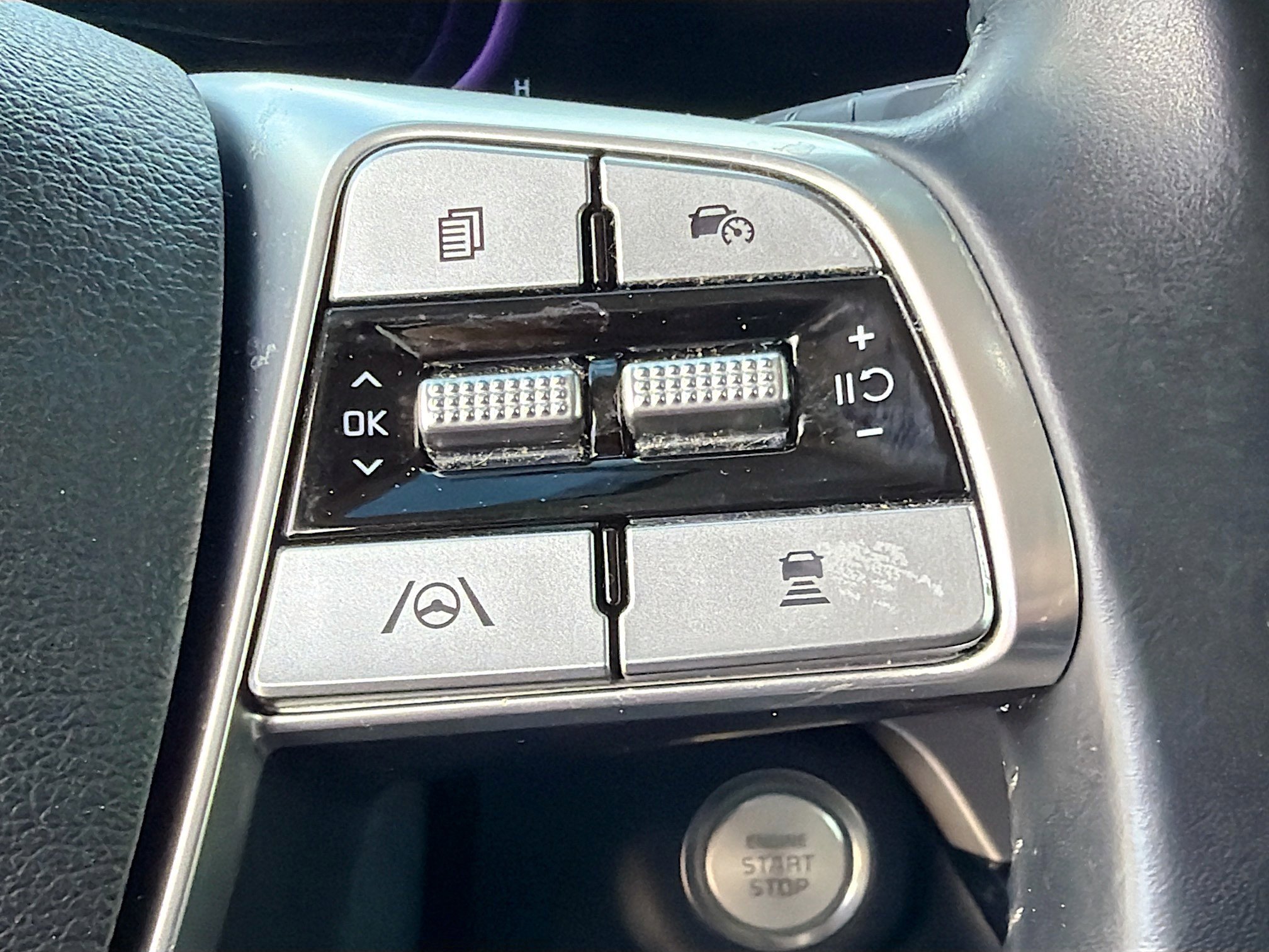 Used 2024 Kia Telluride S w/ S Sunroof Package image 39