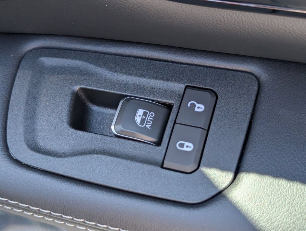 New 2026 RAM 1500 Limited AWD/4WD image 34