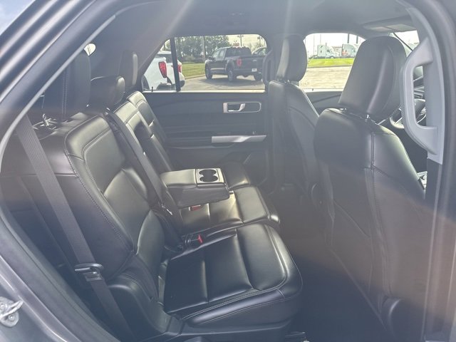 Used 2024 Ford Explorer XLT w/ Equipment Group 202A image 38