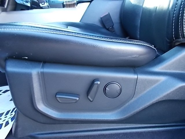 Used 2019 Ford F150 Lariat w/ Equipment Group 502A Luxury image 12