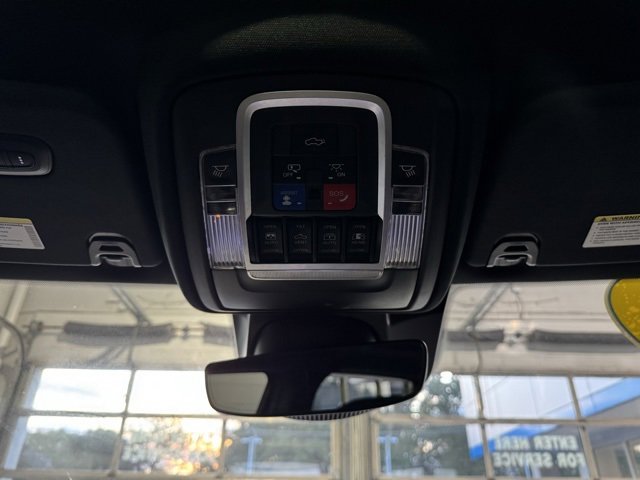Used 2019 RAM 1500 Limited image 22