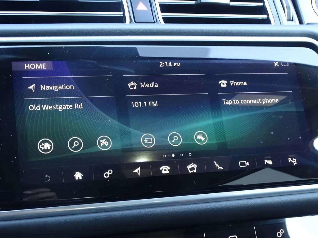 Used 2021 Land Rover Range Rover Autobiography Fifty Edition image 16