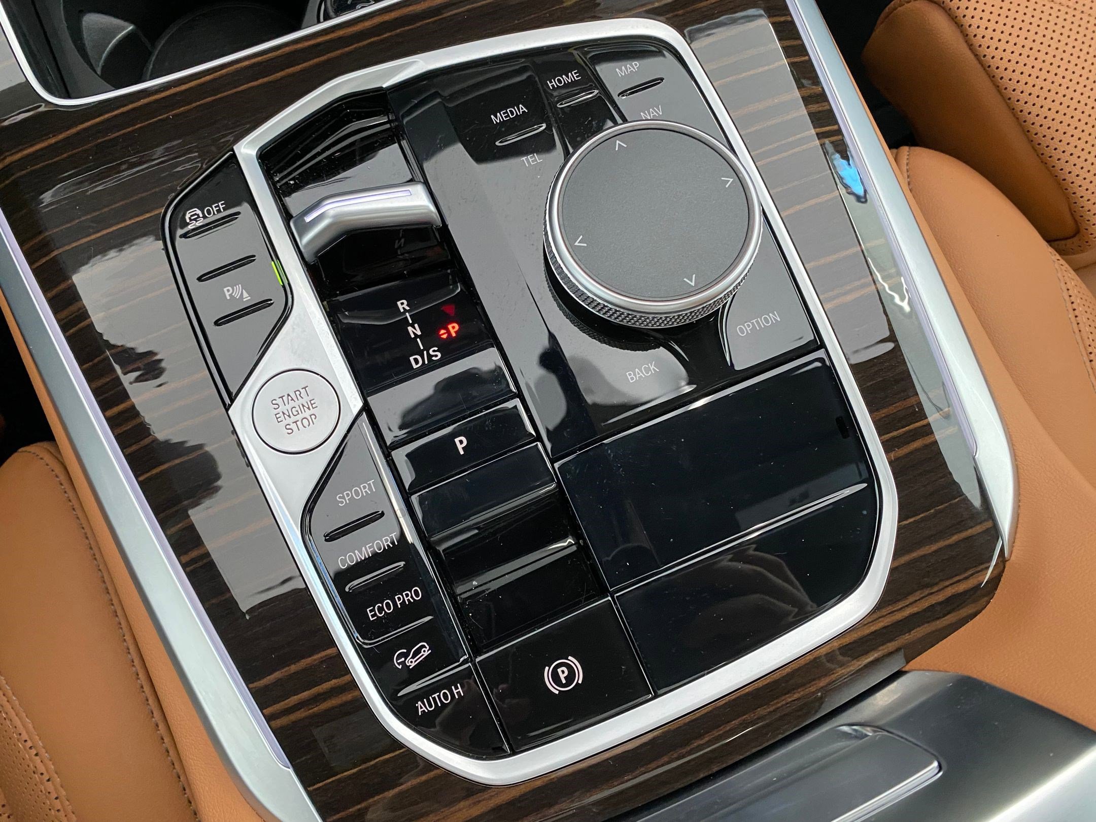 Used 2026 BMW X5 xDrive40i w/ Climate Comfort Package image 17